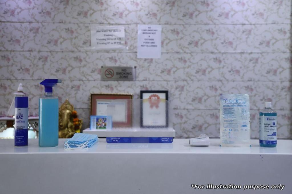 Hotel Peridot Near Igi Delhi Airport Нью-Дели Экстерьер фото